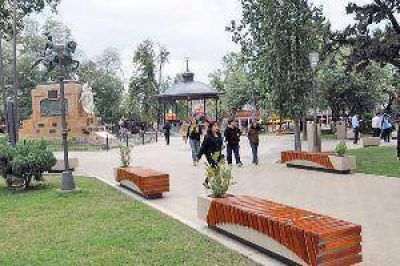 Ultiman detalles de la remodelaci�n de la plaza Libertad