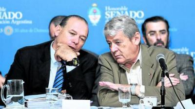 Narcotr�fico: Berni admiti� que existen 500 pistas clandestinas