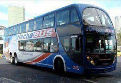Insolita demora de la empresa �Flecha Bus�