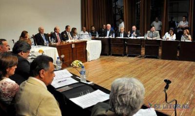 El Senado sesion� en Ituzaing�, avanz� en cuestiones energ�ticas y productivas