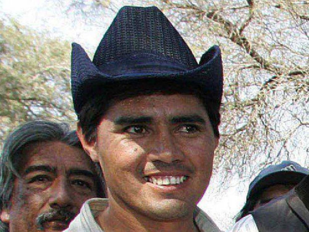 En Santa Victoria Este est� tomada la municipalidad