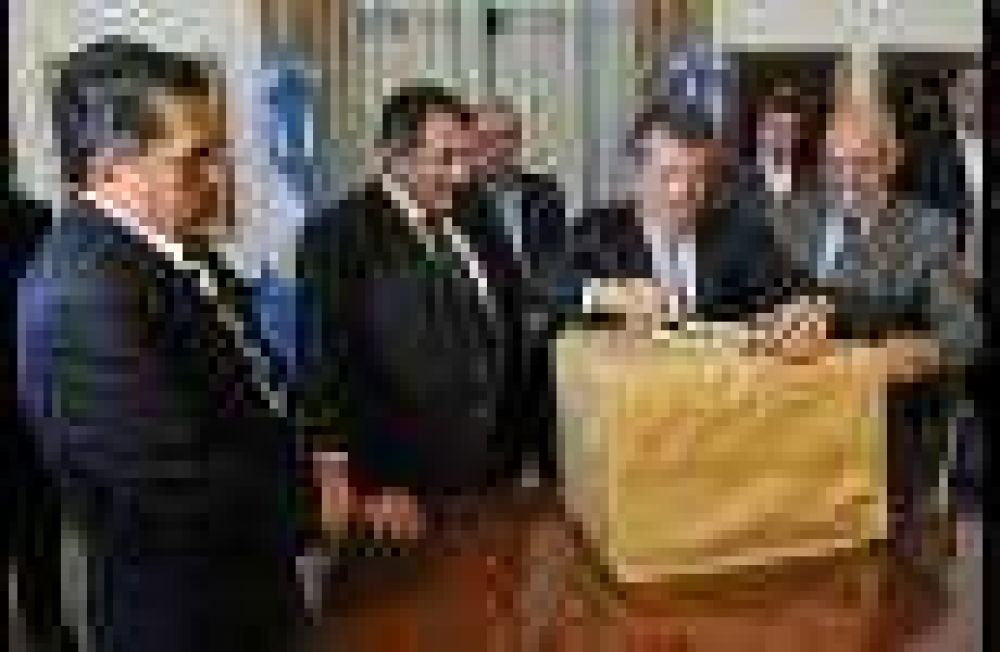 Se presentaron 10 empresas para obras de electrificaci�n rural en las zonas arroceras