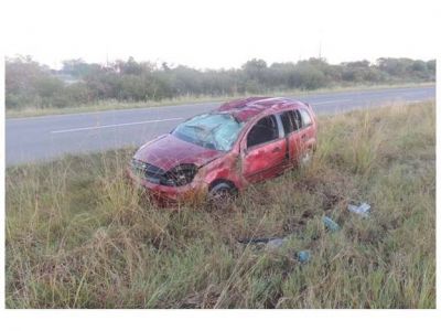 Un nuevo vuelco en la autov�a 14