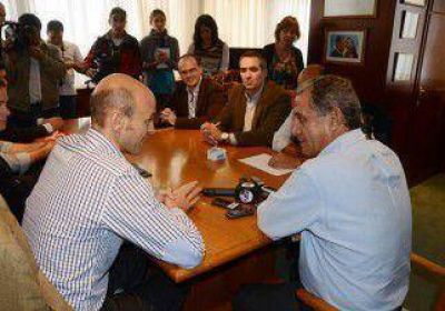 Quiroga busca unir el Oeste con el centro a trav�s de colectivos con carriles exclusivos