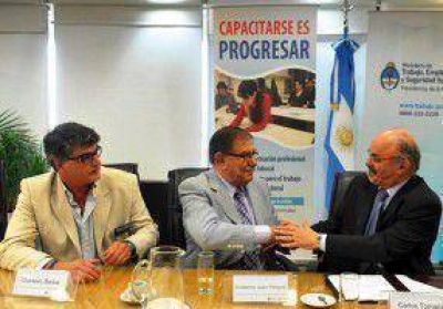 Pereyra y Tomada acordaron capacitaci�n laboral