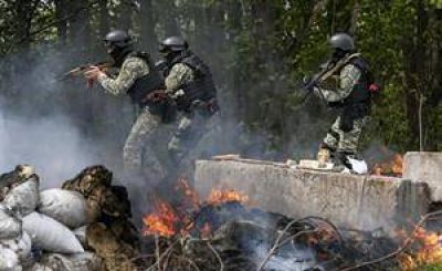 La escalada de violencia deja al borde de la guerra civil a Ucrania