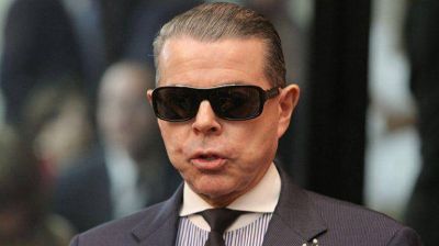 En su declaraci�n jurada, Oyarbide dijo que s�lo tiene un departamento y dinero en efectivo