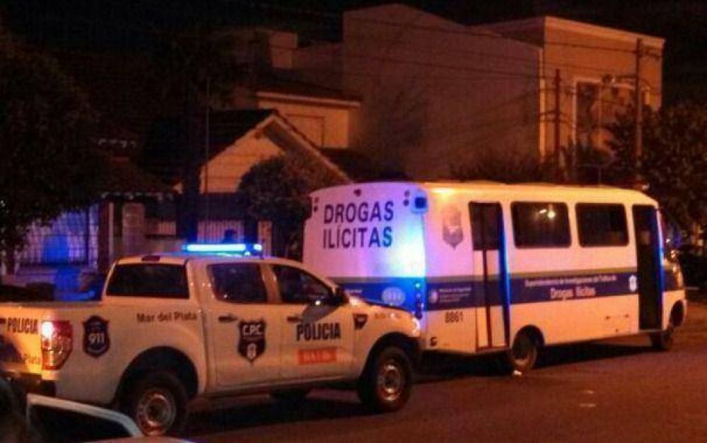 Desbaratan banda familiar que comercializaba estupefacientes