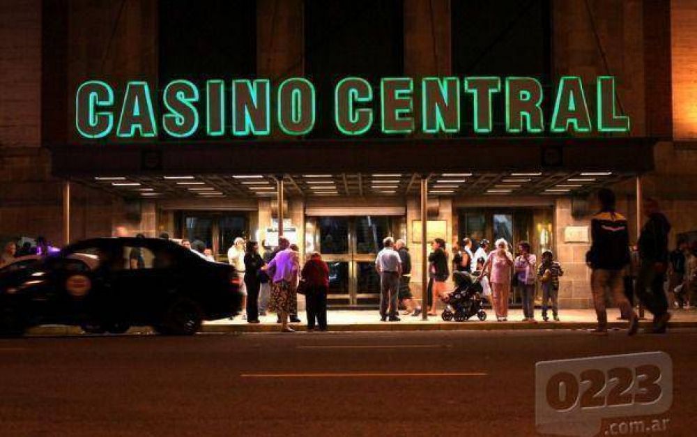 Les cay� la ficha: casineros no atender�n los tragamonedas