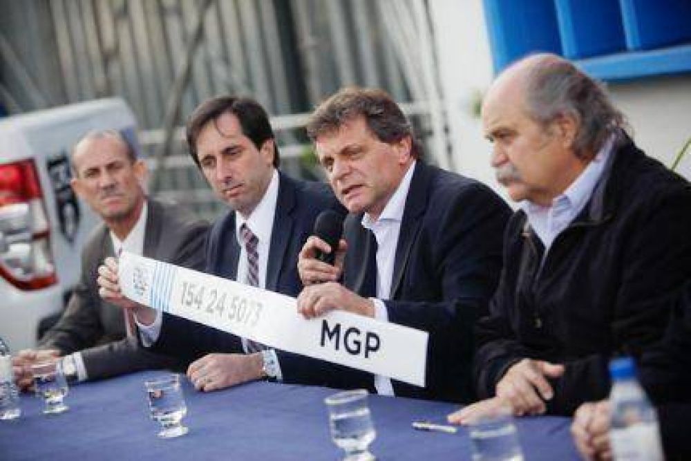 Pulti y Granados firmaron el convenio para la implementaci�n del Comando de Prevenci�n Comunitaria 