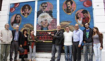 Inauguran un mural de 
