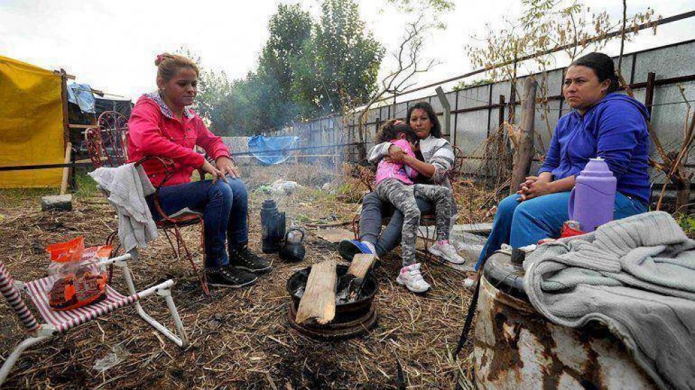 Un informe de la UCA sostiene que avanz� la pobreza y ya afecta al 27,5% de la poblaci�n