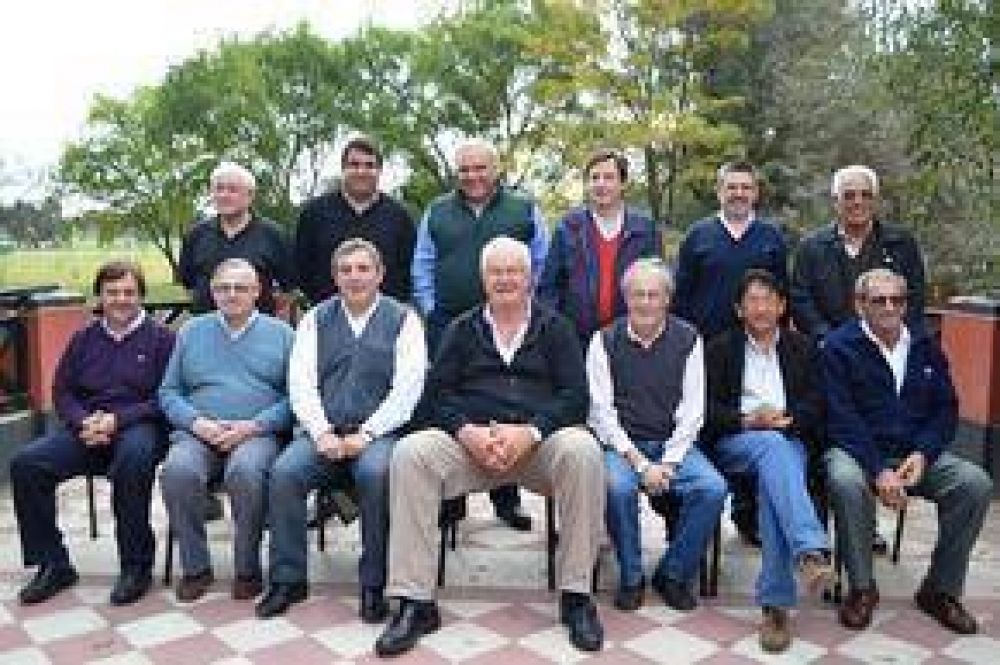 Asamblea de APEBA en Azul