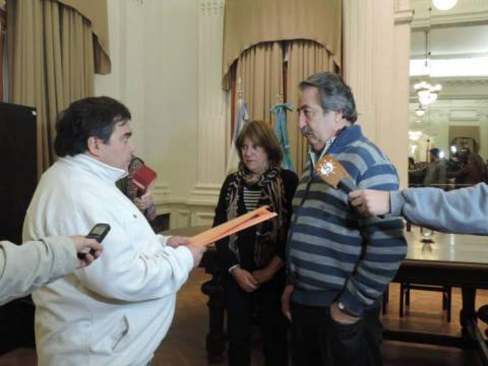 San Pedro duro y pol�mico con los comerciantes, defendi� el proyecto de Samid