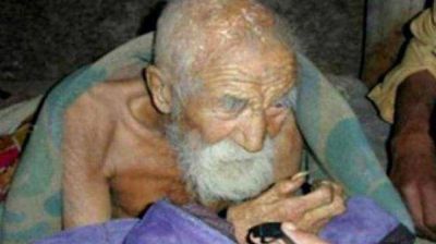 Un hombre asegura tener 179 a�os y que 