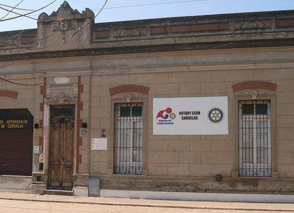Asaltan a padres que pagaban viaje de egresados