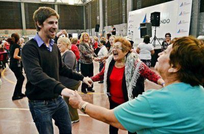 Se realiz� el primer Baile de la Tercera Edad en San Fernando