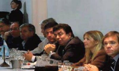 Espinoza habla de justicialismo unido y ningunea el armado de Massa
