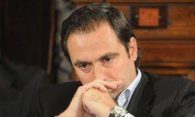 Crisis en C�rdoba: Mestre pidi� la renuncia a su gabinete