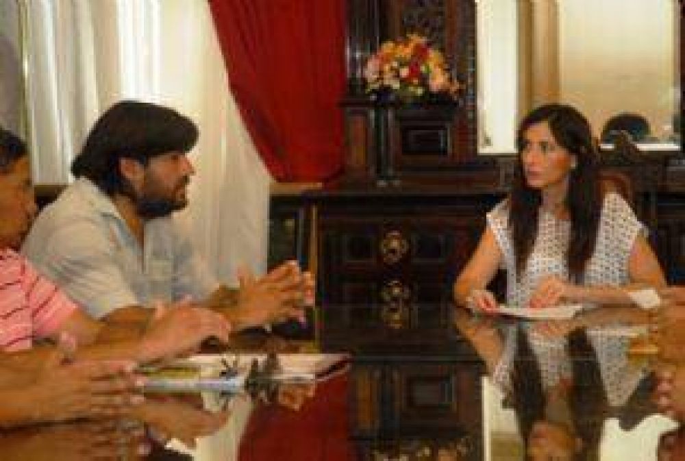 Sin novedades sobre su reubicaci�n, ambulantes protestar�n el lunes