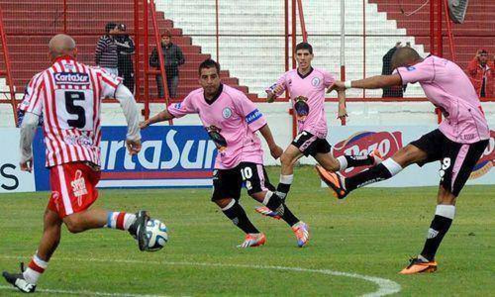 F�nix volvi� a caer y pone en peligro la clasificaci�n