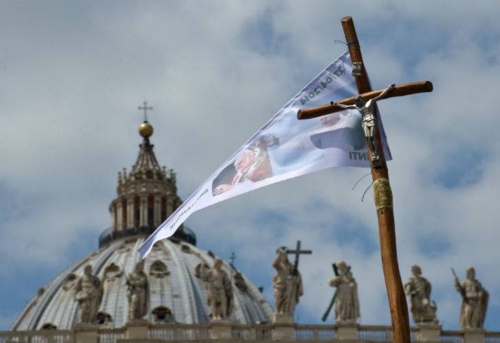 Con una in�dita canonizaci�n, la Iglesia celebra 