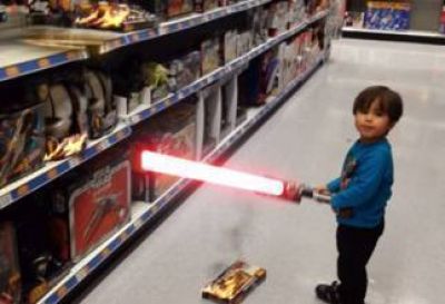 Transform� a su hijo en un h�roe de acci�n
