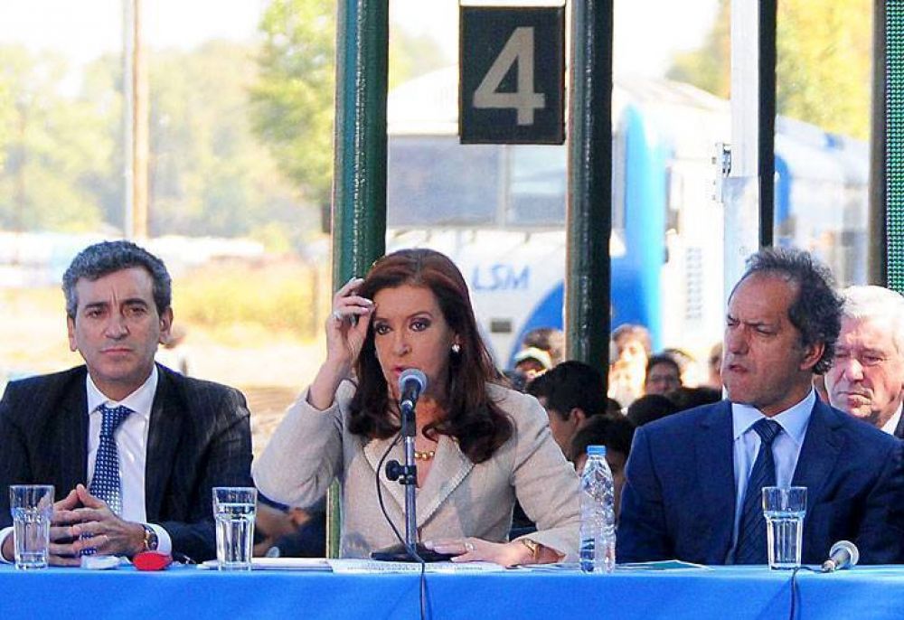 Estrategia post 2015: Cristina deja jugar a todos y todav�a no ungi� a su sucesor