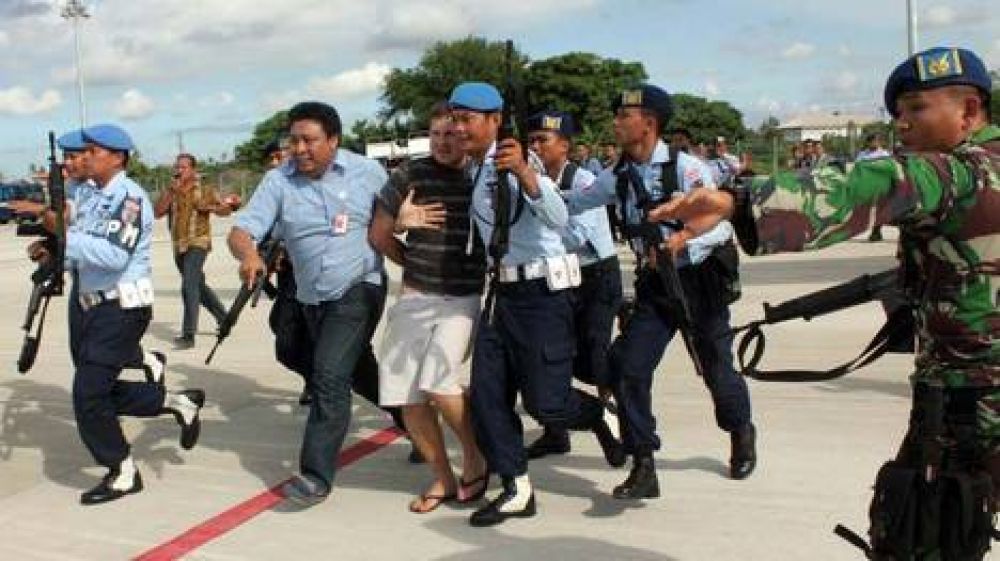 Un pasajero borracho caus� p�nico en un vuelo