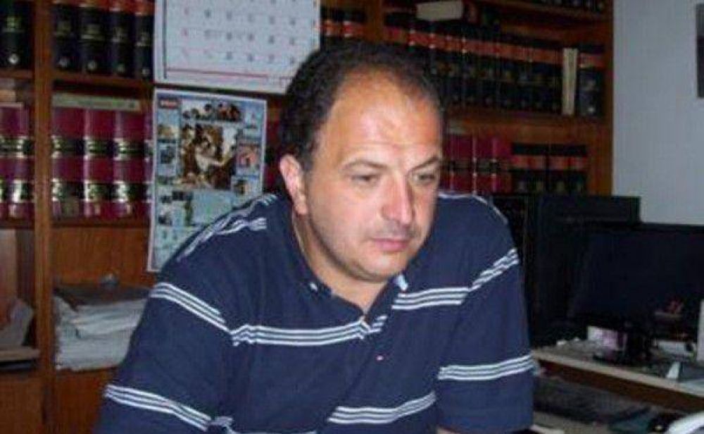 Garate pide informes por licitaciones suspendidas