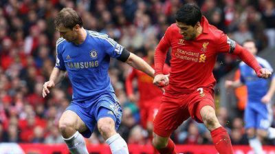 Muy cerca de su primer t�tulo en 24 a�os, Liverpool iguala con el Chelsea de 'Mou'