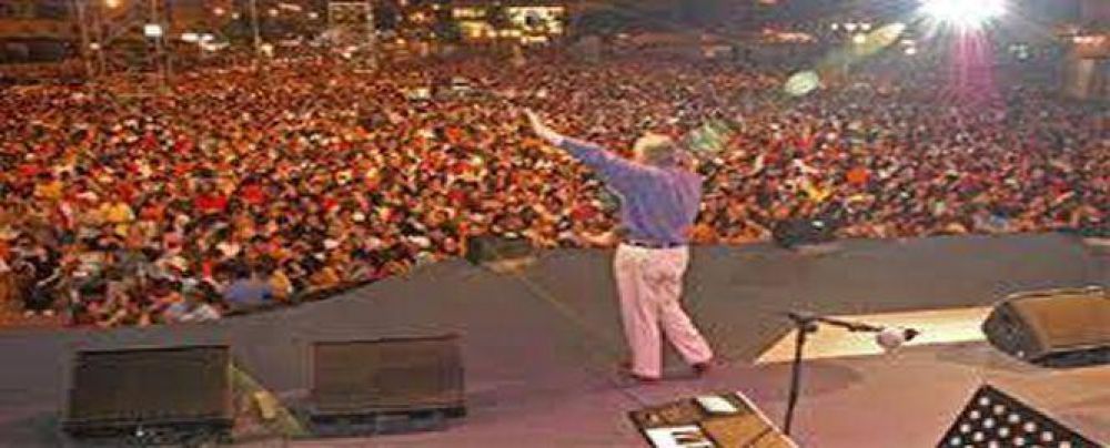 Luis Palau, el pastor evang�lico mas convocante del mundo
