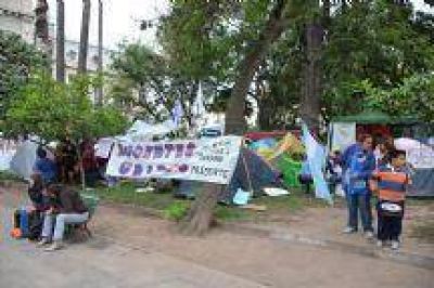 �Qu� pas�? Dicen ser los Docentes Unidos, aunque no est�n tan unidos