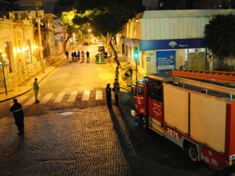 Vecinos de Oro�o y Salta temieron por un escape de gas que result� una falsa alarma