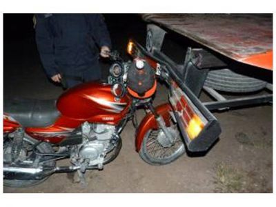 Muri� joven que sufri� un accidente en moto en calle Miguel David