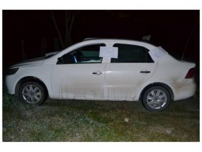 Detuvieron dos hombres que cargaban un vacuno en el ba�l de un remis