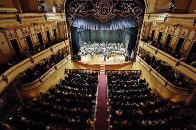 El Teatro Gualeguaych� prepara festejos durante una semana para su centenario