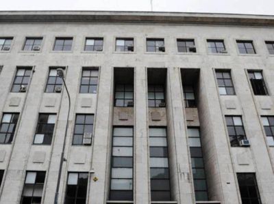 Rev�s judicial que limita al Colegio de Martilleros en negocios inmobiliarios
