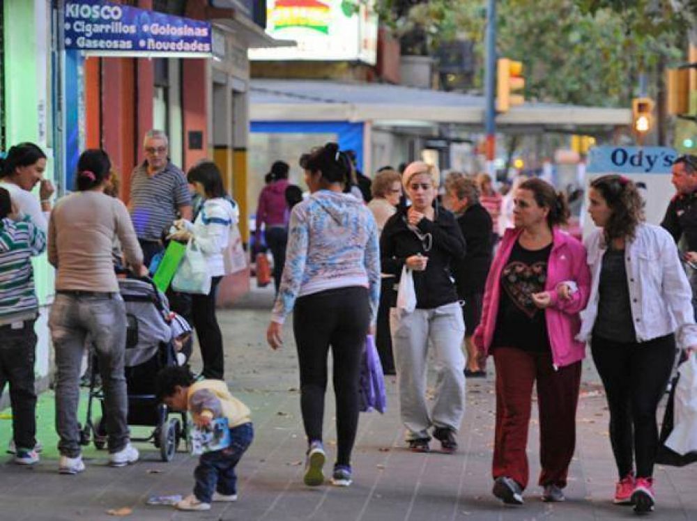 Los centros comerciales de los barrios rosarinos vendieron m�s que los shoppings