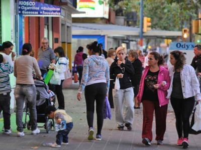 Los centros comerciales de los barrios rosarinos vendieron m�s que los shoppings