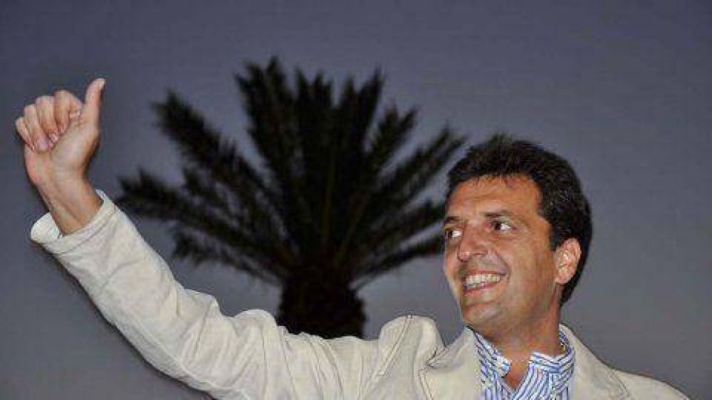 Massa sum� el apoyo del salte�o Villada