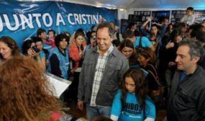 Scioli en el Plenario de la Militancia: 