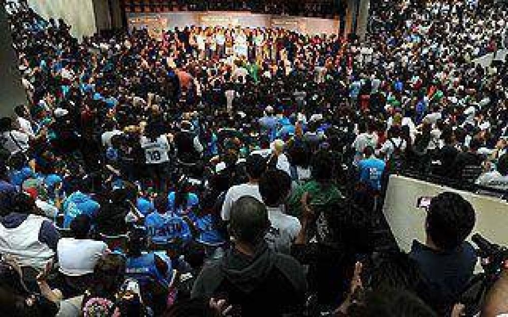 Referentes oficialistas instaron a �defender los logros�
