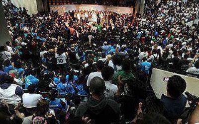 Referentes oficialistas instaron a �defender los logros�