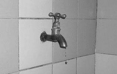 AySA anunci� posibles cortes de agua en Lomas, Brown y Echeverr�a