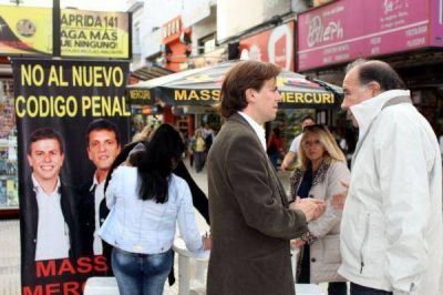 Gabriel Mercuri: �Llegamos a las 12 mil firmas en Lomas�
