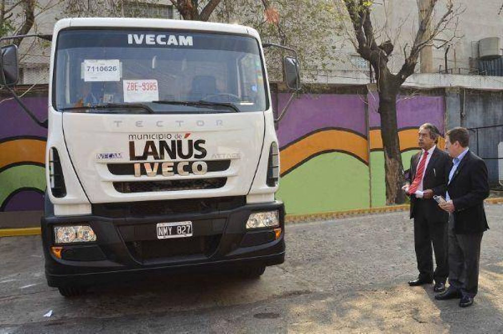 La comuna adquiri� nuevos m�viles de trabajo