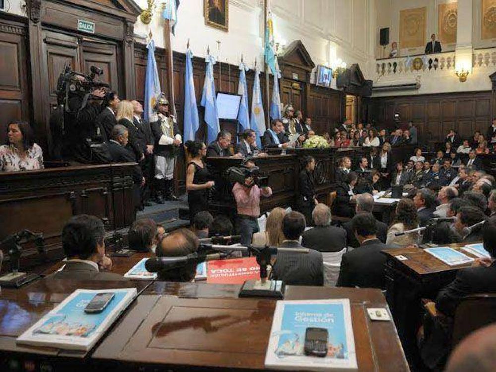 El 1� de mayo el gobernador Francisco P�rez anunciar�a la producci�n casera de energ�a el�ctrica