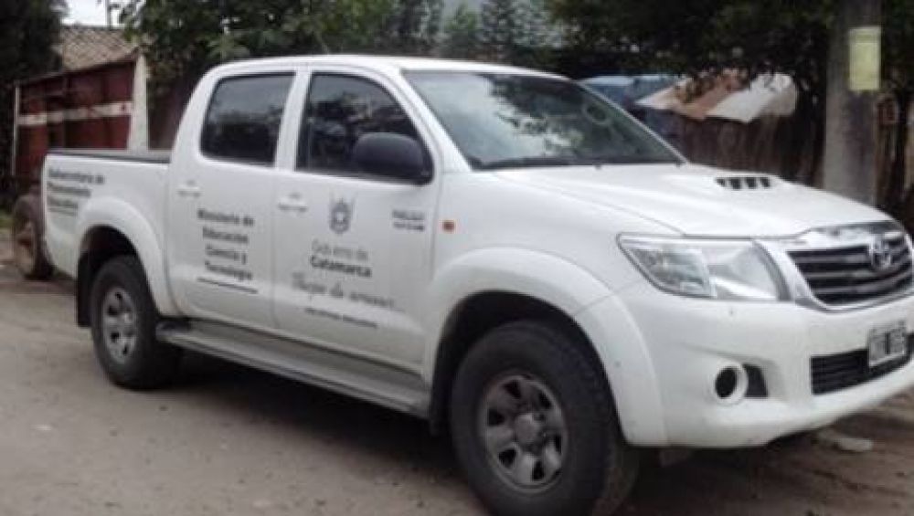 Una camioneta de Educaci�n fue usada para un tour de compras