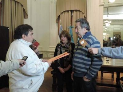 San Pedro duro y pol�mico con los comerciantes, defendi� el proyecto de Samid